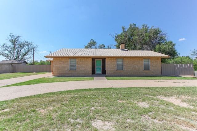 2315 Brent St, Big Spring, TX 79720 - photo 3