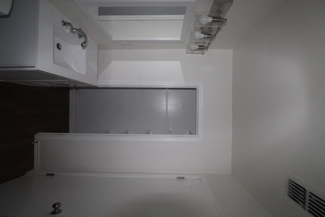 309 W Estes Ave, Midland, TX 79701 - view of bathroom