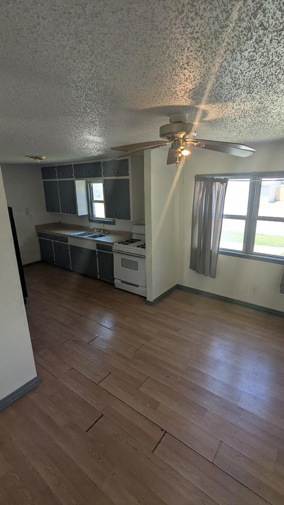 408 33rd St, Snyder, TX 79549 - photo 4