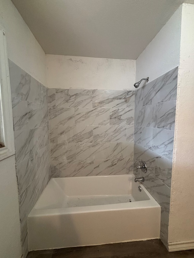 bathroom featuring shower / bath combination