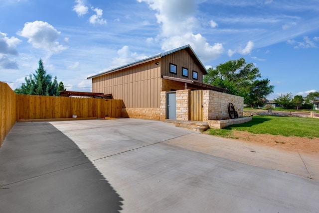 1610 English Dr, Midland, TX 79705 - photo 2