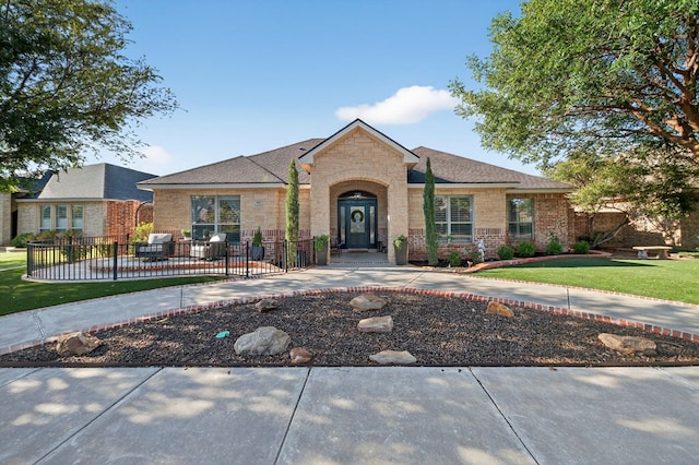 805 Almont Pl, Midland, TX 79705 - photo 2