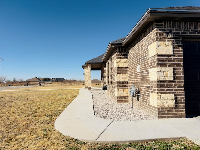 exterior space featuring a yard