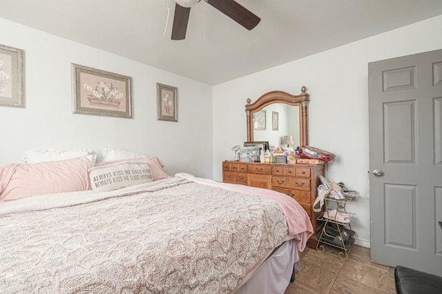 bedroom with a ceiling fan