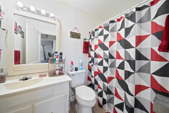601 Caylor Dr, Big Spring, TX 79720 - full bathroom with vanity and curtained shower