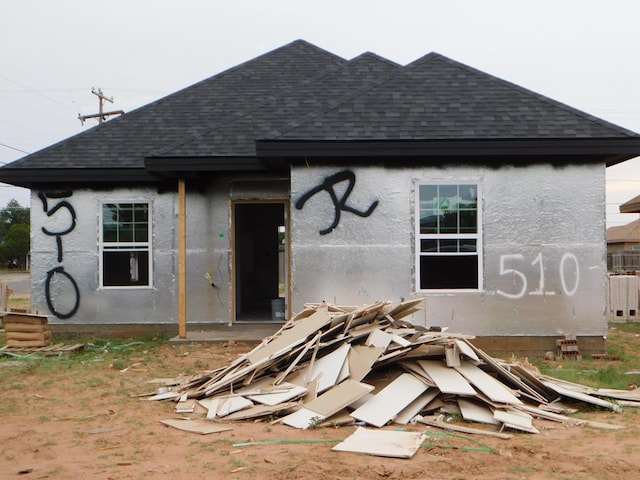 510 S Mineola St, Midland, TX 79701 - back of property featuring a shingled roof and stucco siding