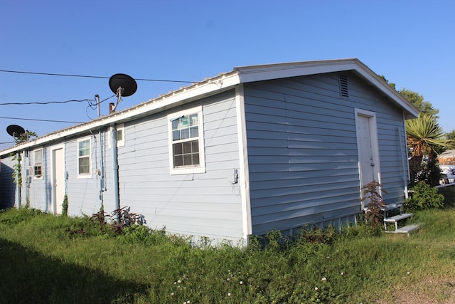 view of side of property