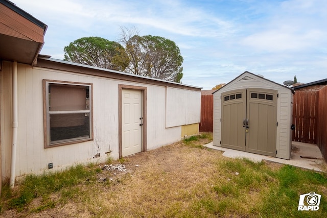 view of outbuilding