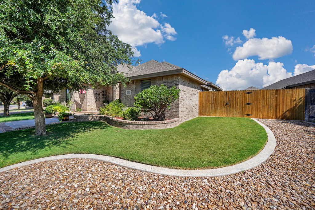 5910 Rio Grande Ave, Midland, TX 79707 - photo 7