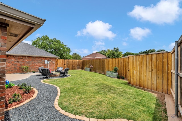 view of yard with a patio