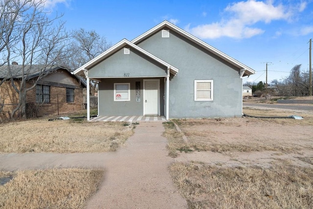 view of front facade featuring covered porch