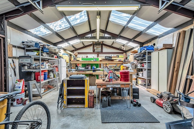 1412 Sparks St, Midland, TX 79701 - garage with a workshop area