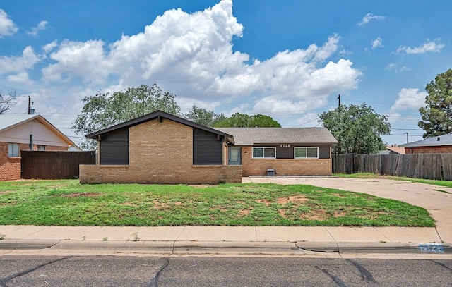4729 Wilshire Dr, Midland, TX 79703 - photo 1