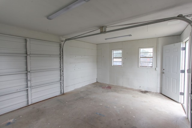 2702 Ann Dr, Big Spring, TX 79720 - view of garage
