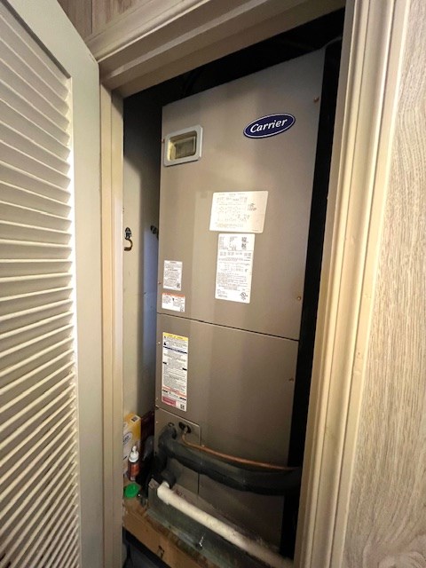 3702 Dalton Dr, Snyder, TX 79549 - utilities with heating unit