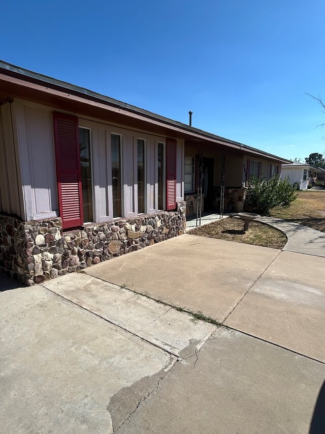 view of single story home