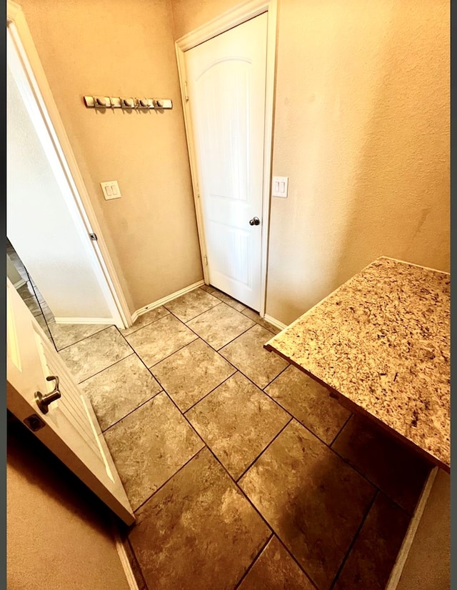 detailed view of baseboards