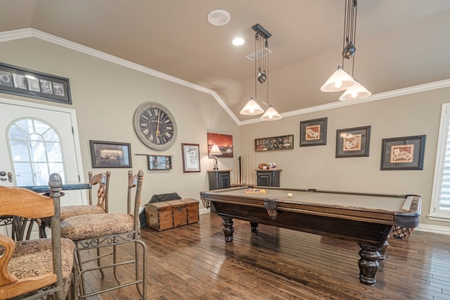 playroom featuring lofted ceiling, pool table, crown molding, and hardwood / wood-style floors