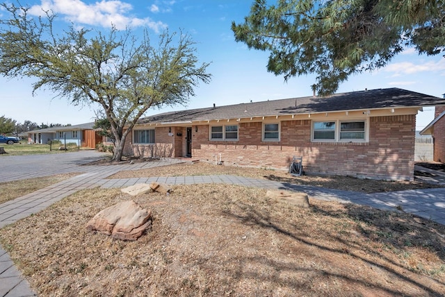 1002 Boyd Ave, Midland, TX 79705 - single story home featuring brick siding