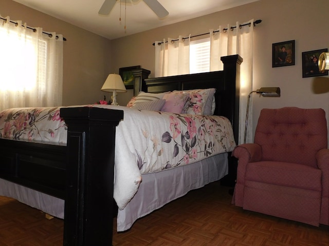 bedroom featuring ceiling fan