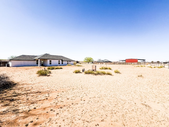 view of yard featuring fence