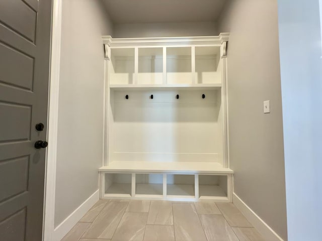 5516 E County Rd 93, Midland, TX 79706 - mudroom featuring baseboards