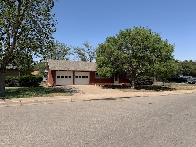 812 Lawson Ave, Midland, TX 79701 - photo 1