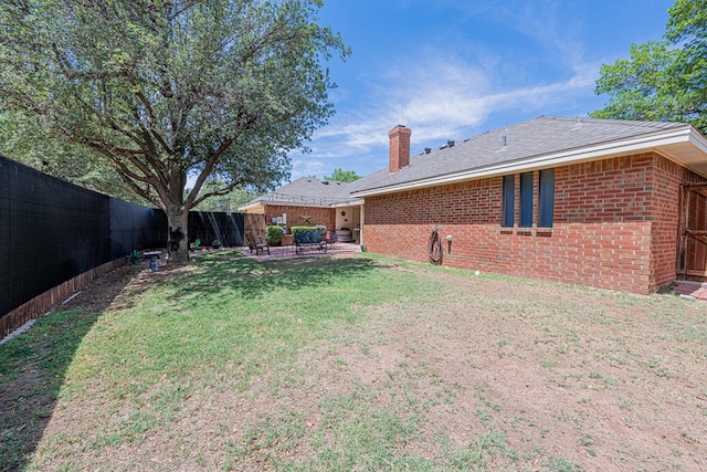 view of yard with a patio