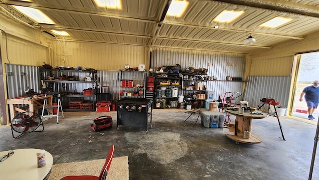 24501 S County Rd 1210, Midland, TX 79706 - garage featuring a workshop area