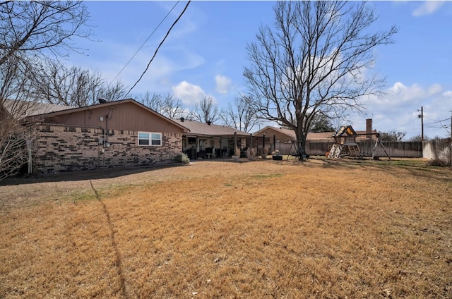 view of yard featuring fence