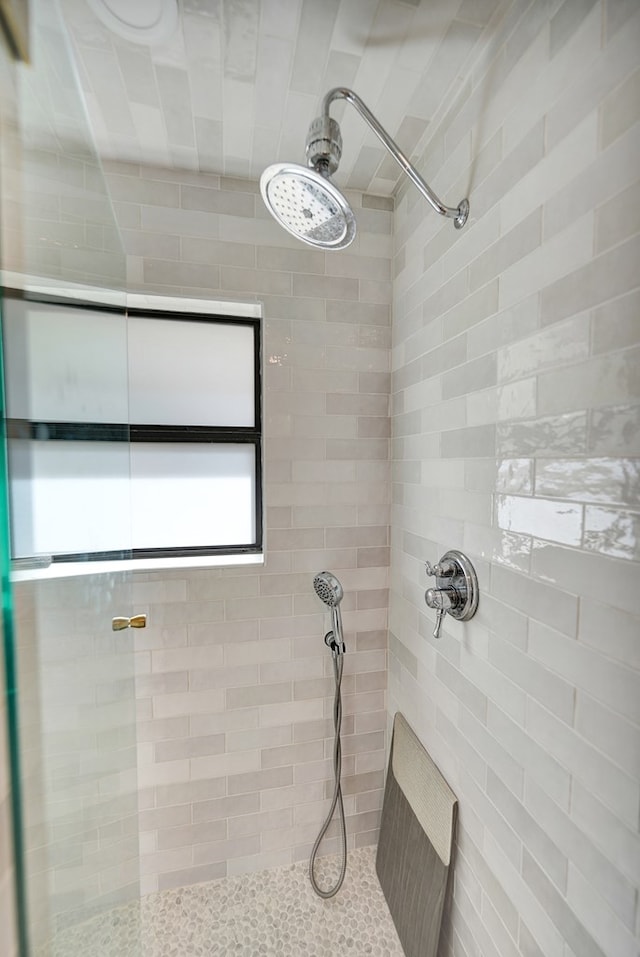907 Harvard Ave, Midland, TX 79701 - full bathroom with tiled shower