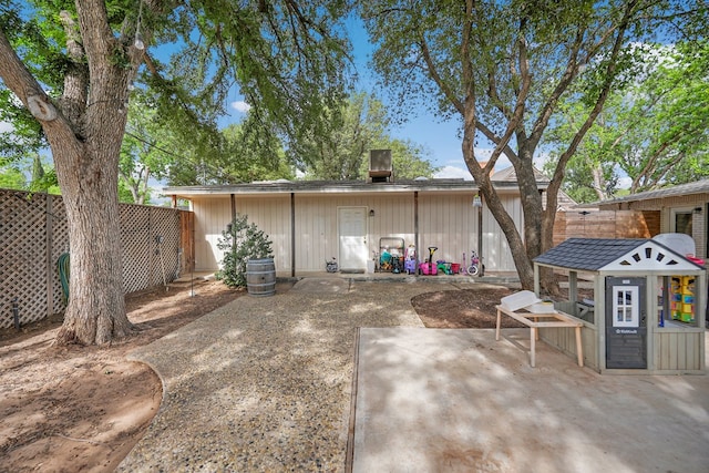 907 Harvard Ave, Midland, TX 79701 - back of property featuring a patio area