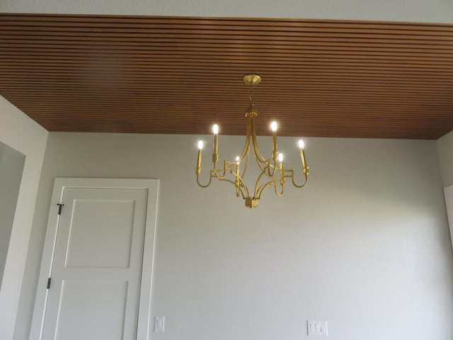 9811 E County Rd 108, Midland, TX 79706 - detailed view of a chandelier