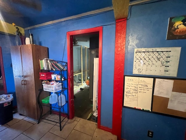 1603 5th St, Big Spring, TX 79720 - interior space featuring tile patterned flooring