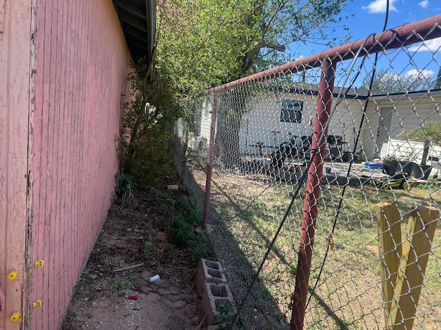 1603 5th St, Big Spring, TX 79720 - view of yard