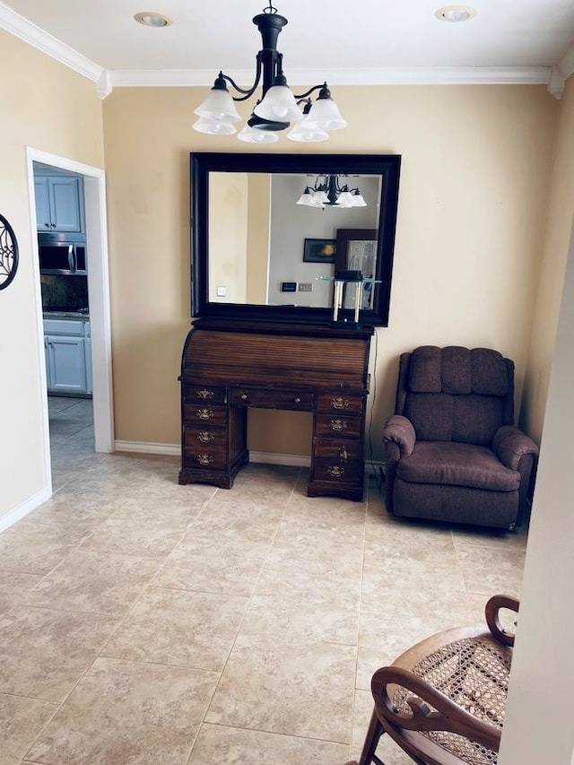 living area featuring a notable chandelier, baseboards, and crown molding