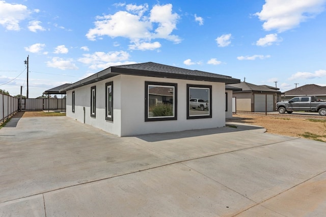 view of front of home featuring a patio area