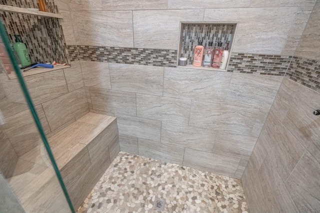 7311 E County Rd 112, Midland, TX 79706 - full bath with tiled shower