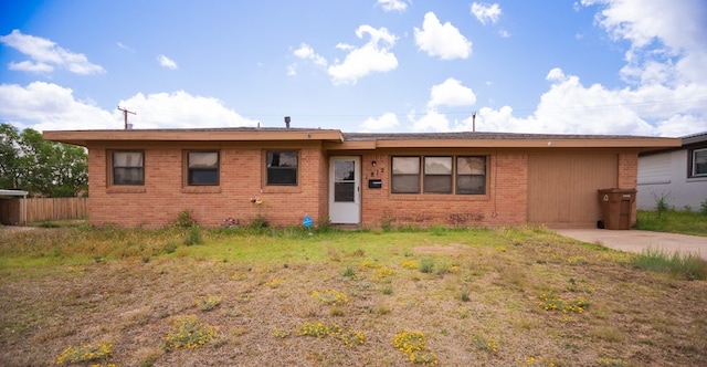 1812 Alabama St, Big Spring, TX 79720 - photo 2