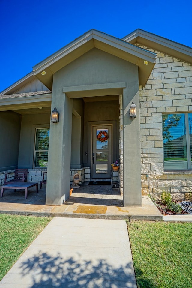 view of exterior entry