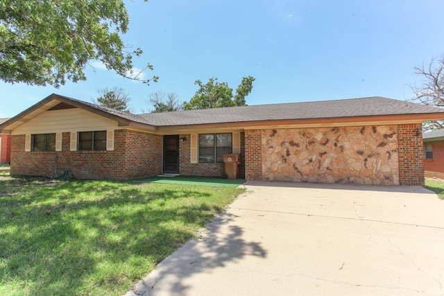 2606 Carol Ave, Big Spring, TX 79720 - photo 3
