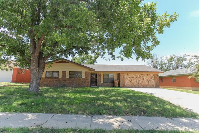 2606 Carol Ave, Big Spring, TX 79720 - photo 1