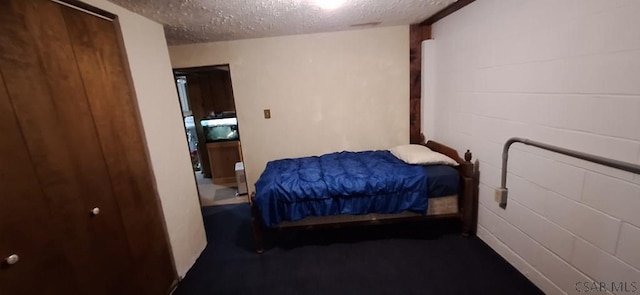 50 Wanda Way, Leechburg, PA 15656 - bedroom with a textured ceiling and carpet