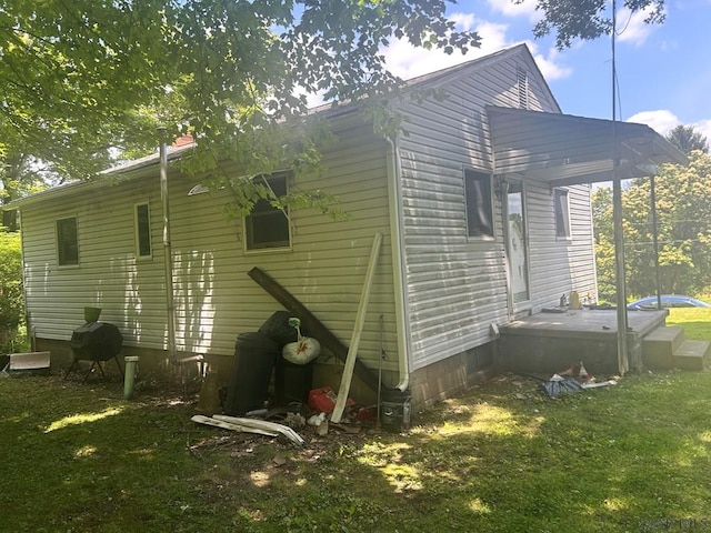 128 15th St, New Florence, PA 15944 - view of home's exterior featuring a yard