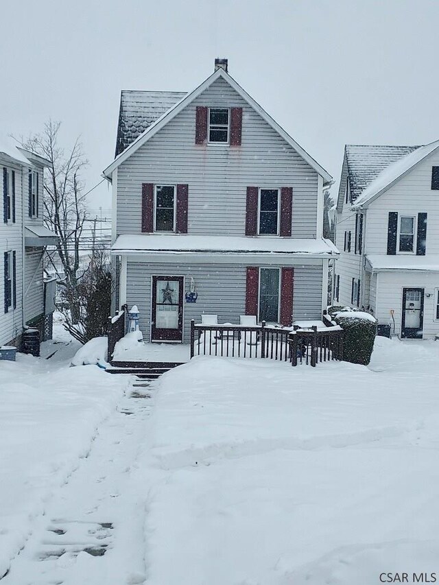 view of american foursquare style home