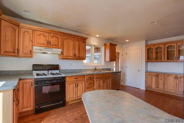 kitchen featuring a sink, under cabinet range hood, dishwasher, range with gas stovetop, and dark wood-style flooring