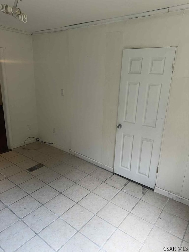 1090 Crest Ave, Johnstown, PA 15902 - photo 18