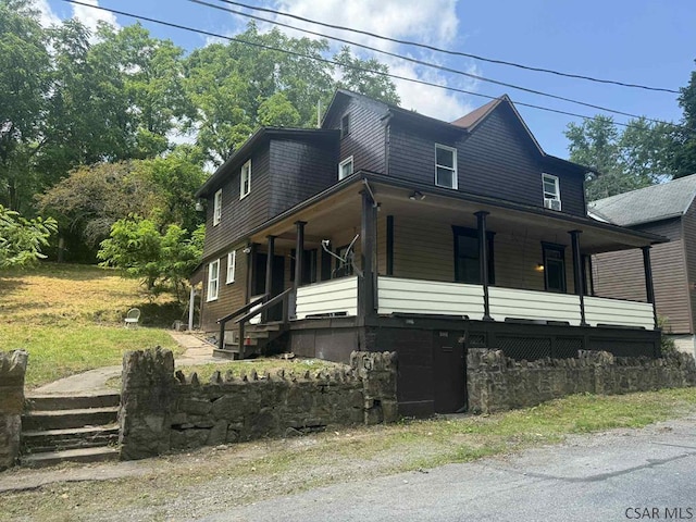 1090 Crest Ave, Johnstown, PA 15902 - photo 1