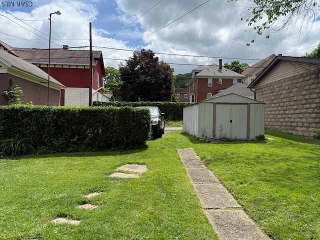 604-606 Grove Ave, Johnstown, PA 15902 - view of green lawn