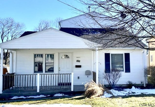 bungalow featuring covered porch